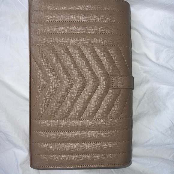 ENVELOPE CHAIN WALLET IN MIX MATELASSÉ GRAIN DE POUDRE EMBOSSED LEATHER - Picture 8 of 12